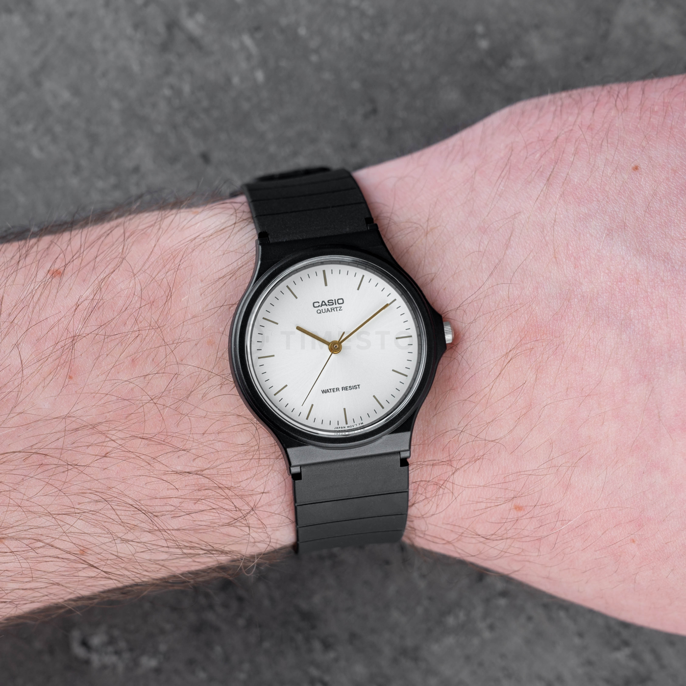 Casio Orologio Analogico al Quarzo Giapponese Uomo con Cinturino in Acciaio Inossidabile EFB Casio Orologio Analogico al Quarzo Giapponese Uomo con Cinturino in Acciaio Inossidabile EFB