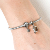 Náramek Pandora Moments