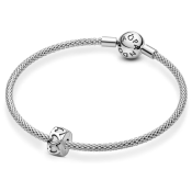 Klip Pandora Moments