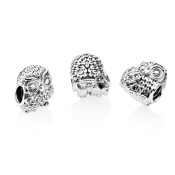 Charm Pandora Moments