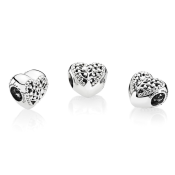 Charm Pandora Moments