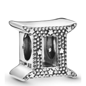 Koralda Pandora Moments