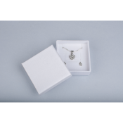 Papírová krabička na sady nebo sety šperků bílá