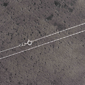 Catena d'argento, design delicato