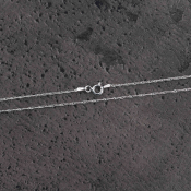 Catena d'argento, design delicato