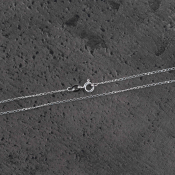 Catena d'argento, design delicato