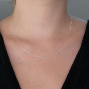 Catena d'argento, design delicato