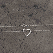 Colier din argint cu pandantiv inimă