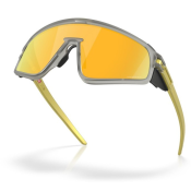 Oakley Latch