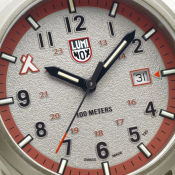 Luminox