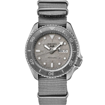 Seiko 5 Sports
