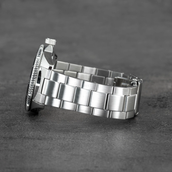 Orient Mako III Automatic