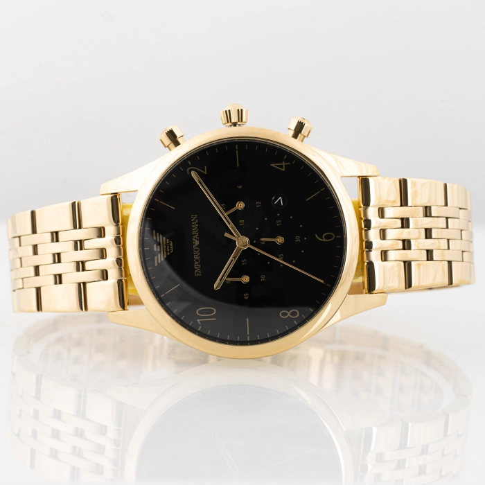 Emporio Armani Classic 