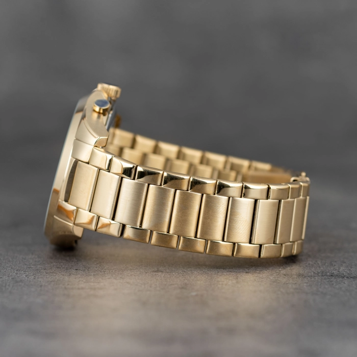 Tommy Hilfiger Baker