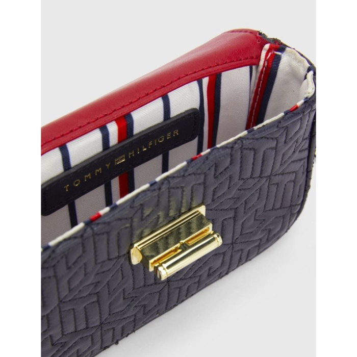Tommy Hilfiger Turnlock