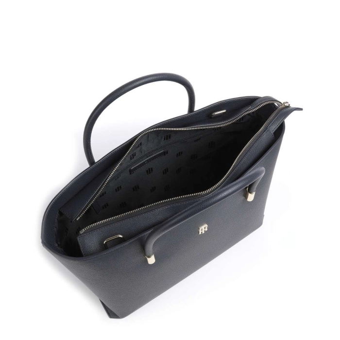 Tommy Hilfiger New Casual