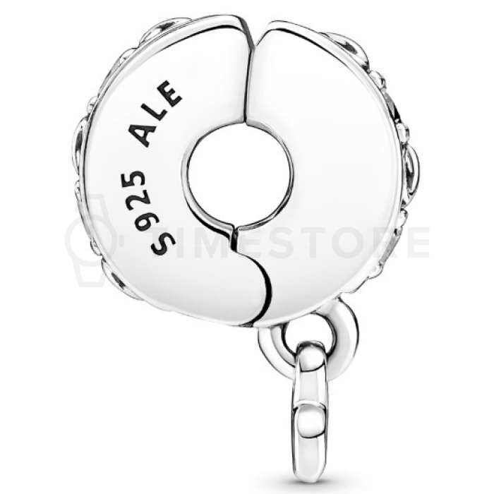 Klip Pandora Moments