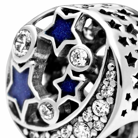 Charm Pandora Moments