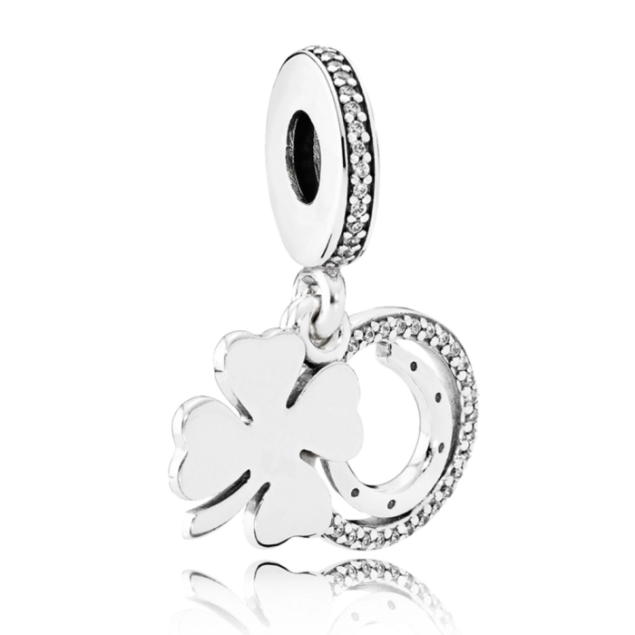 Obesek Pandora Moments