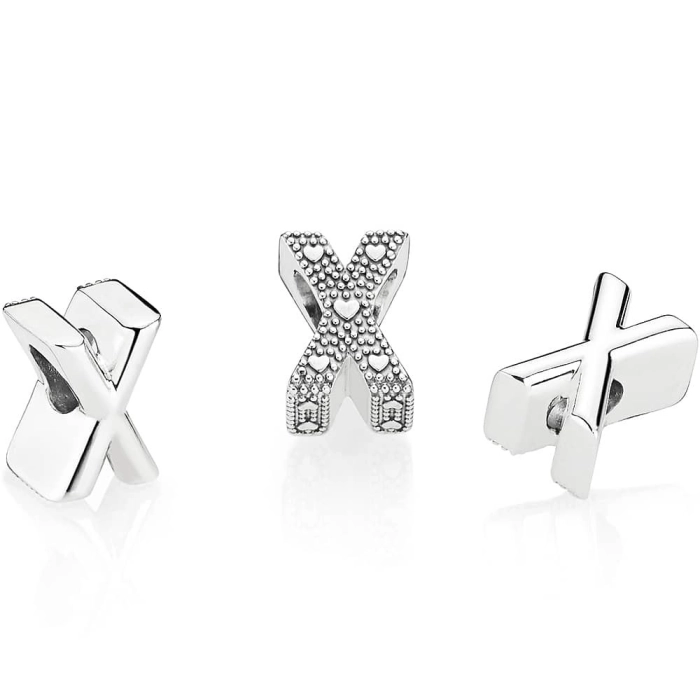 Korálek Pandora Moments