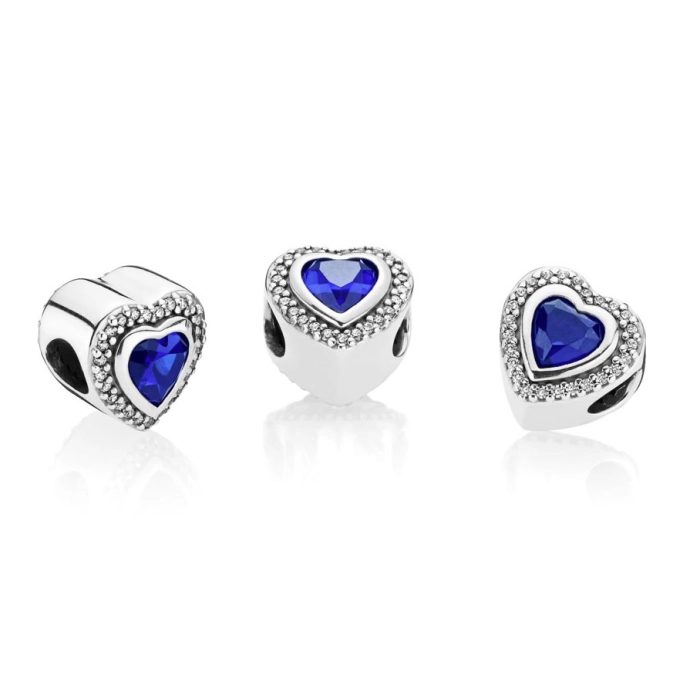 Charm Pandora Moments