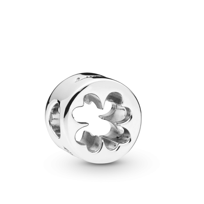 Charm Pandora Moments