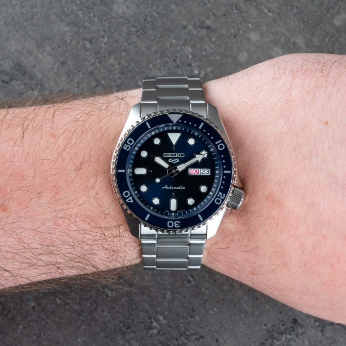 Seiko 5 Sports