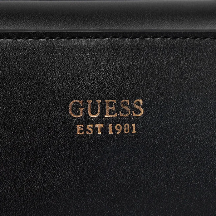 Guess Masie