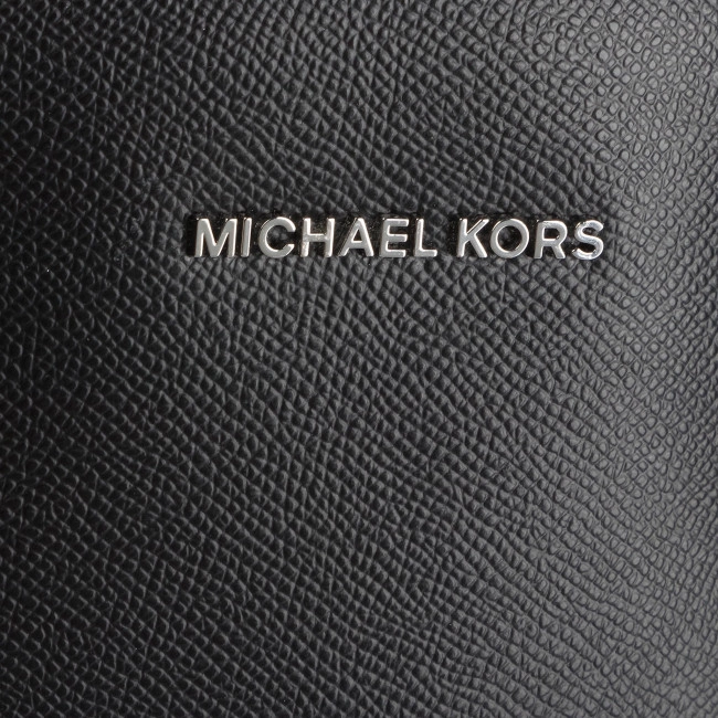Michael Kors Voyager