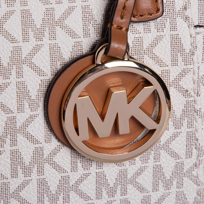 Michael Kors Jet Set Item