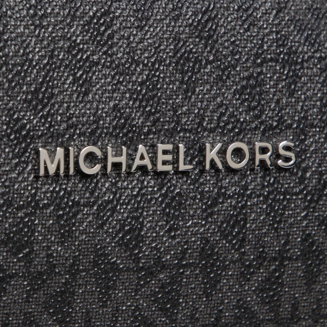 Michael Kors Jet Set Item