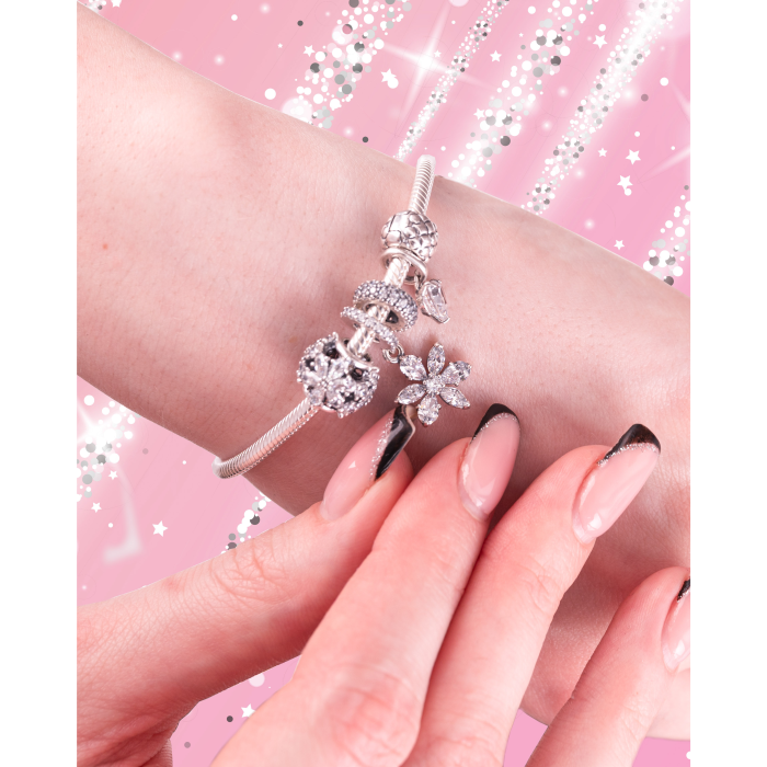 Clip Pandora Moments