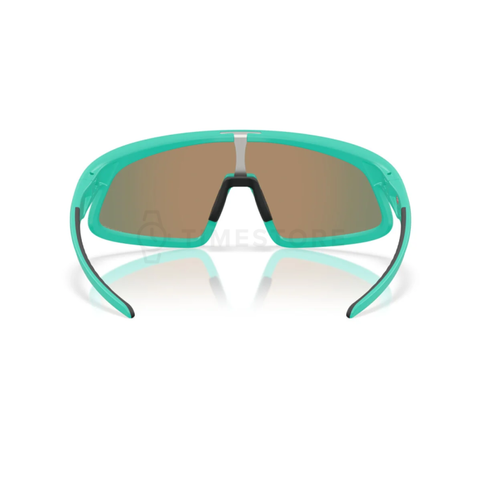 Oakley Rslv