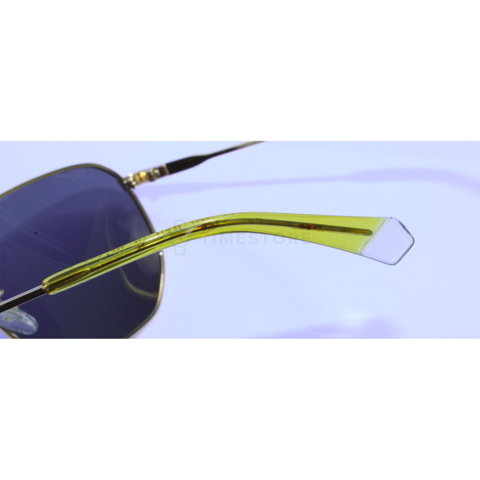 Polaroid Second Hand