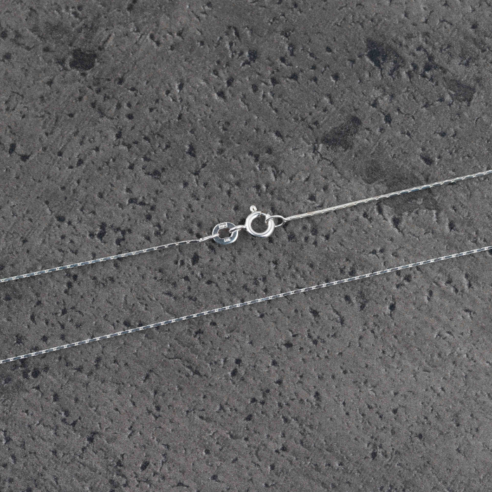 Lanț din argint, design delicat