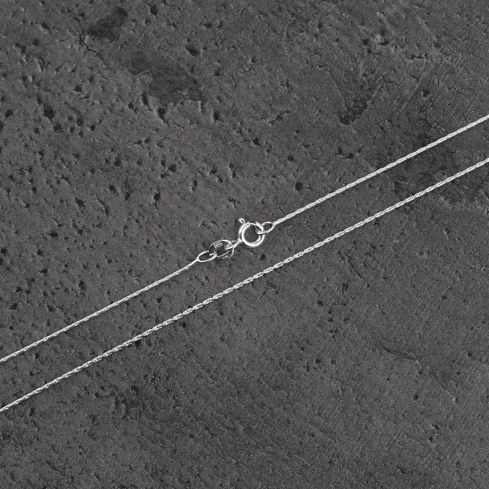 Lanț din argint, design delicat