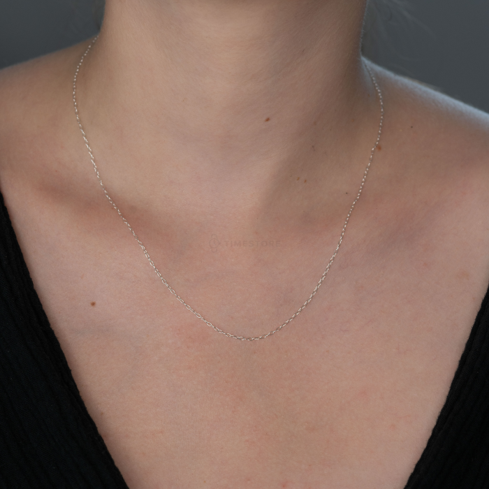 Lanț din argint, design delicat