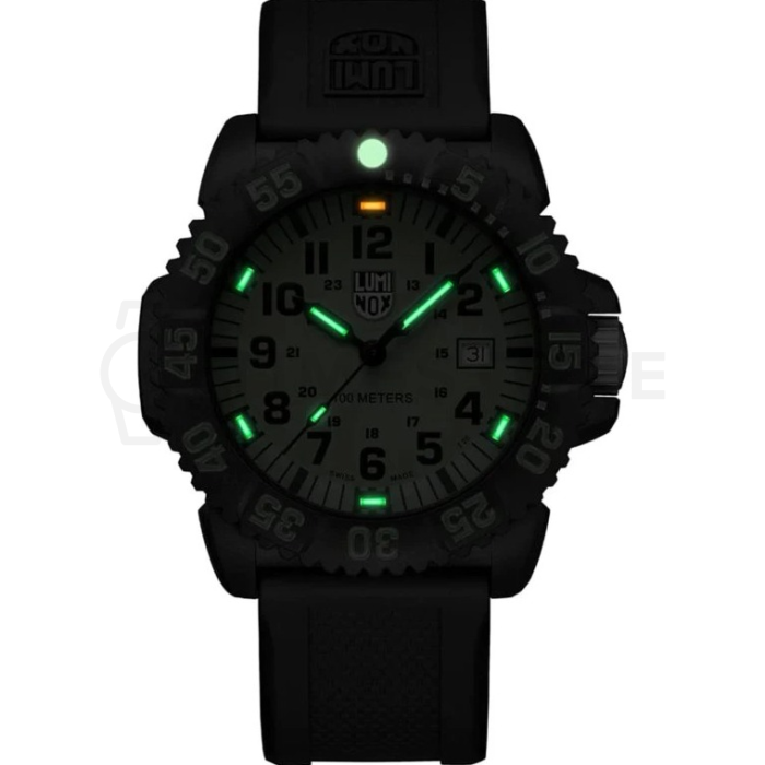 Luminox