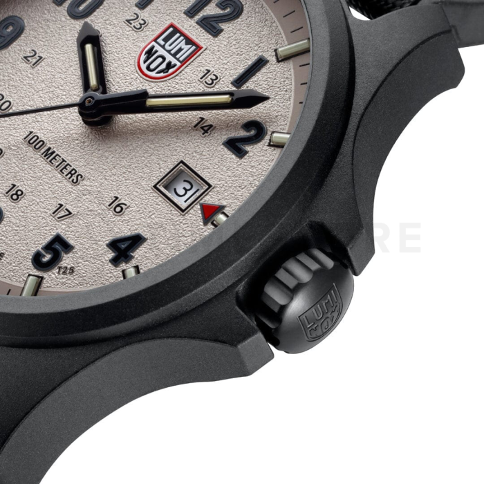 Luminox