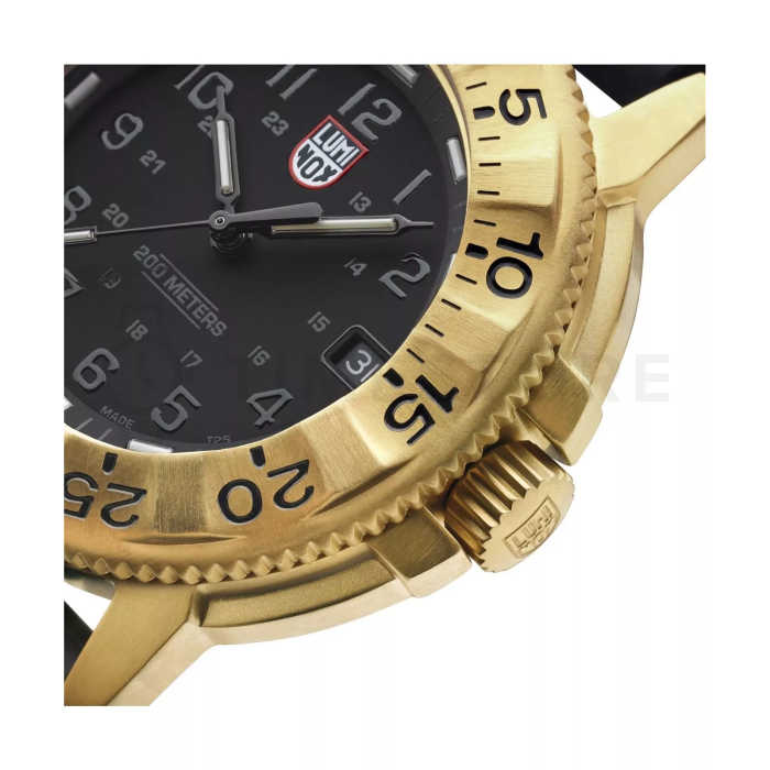 Luminox