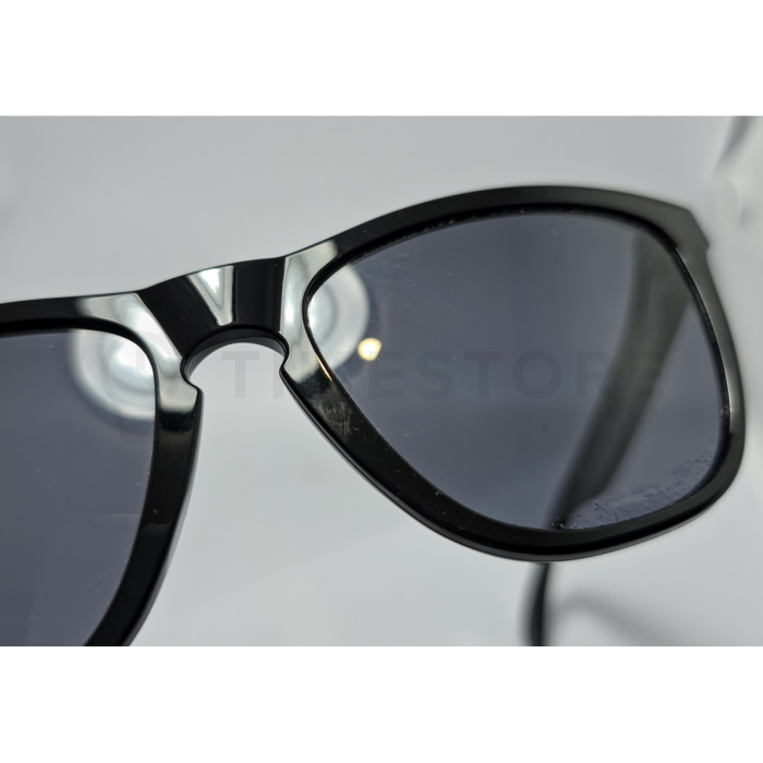 Oakley Second Hand