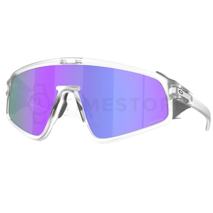 Oakley Latch