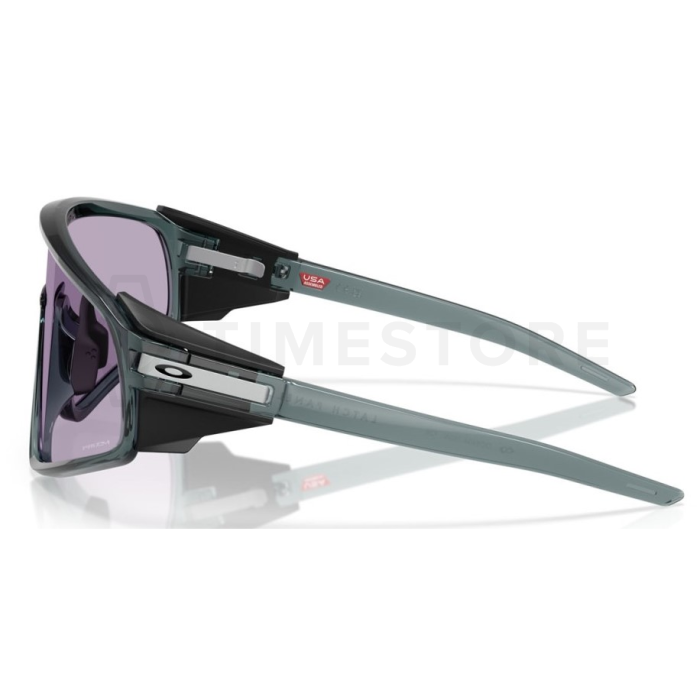 Oakley Latch