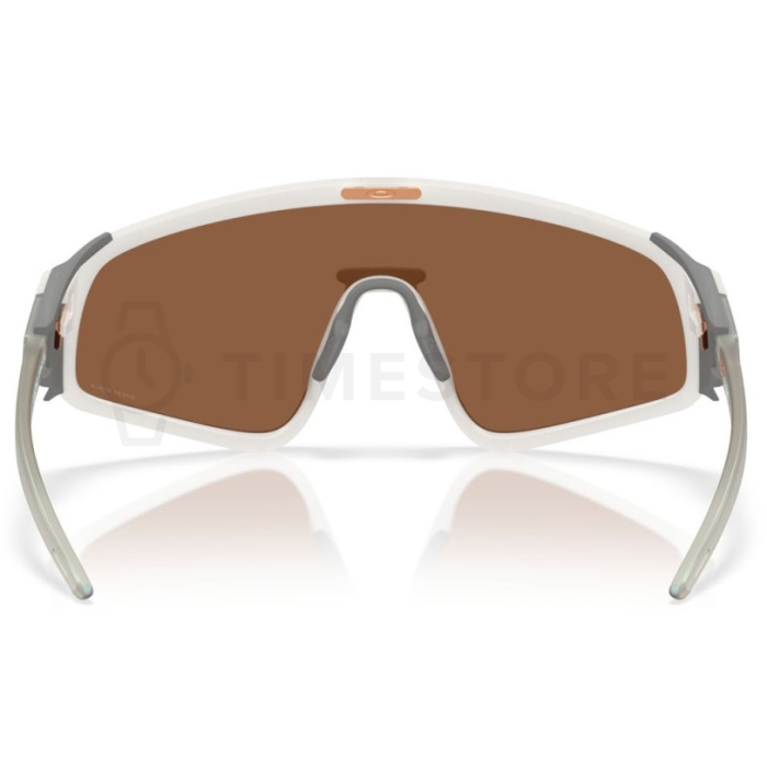 Oakley Latch