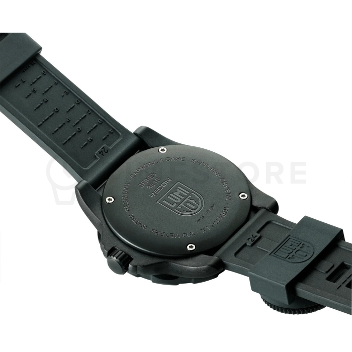 Luminox