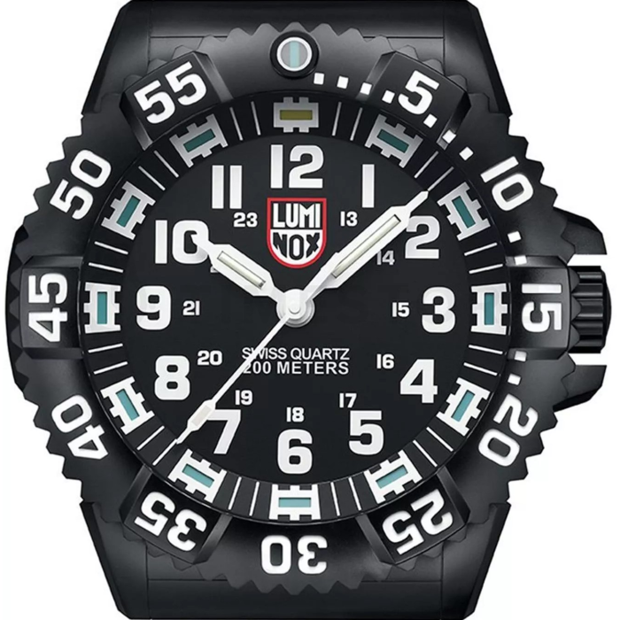 Luminox