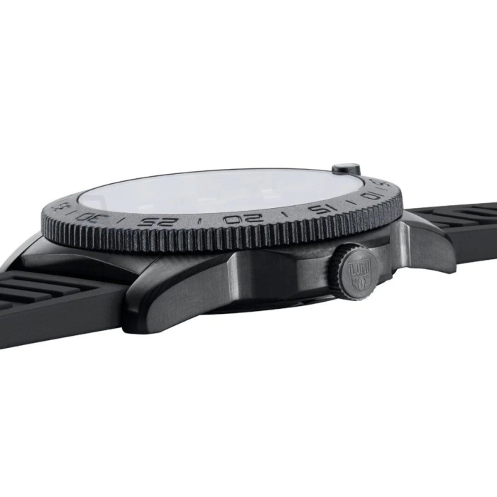 Luminox