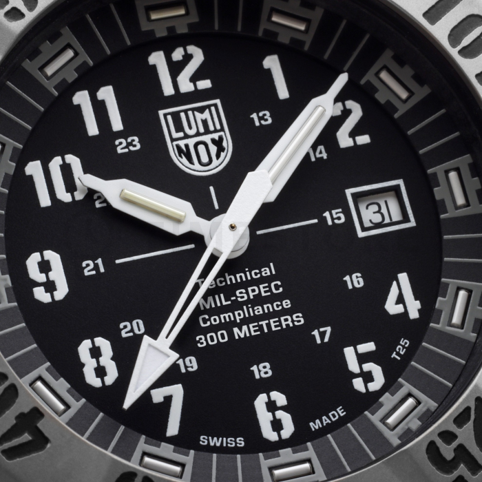 Luminox