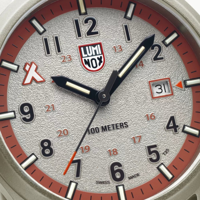 Luminox