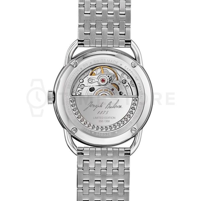 Bulova Commodore